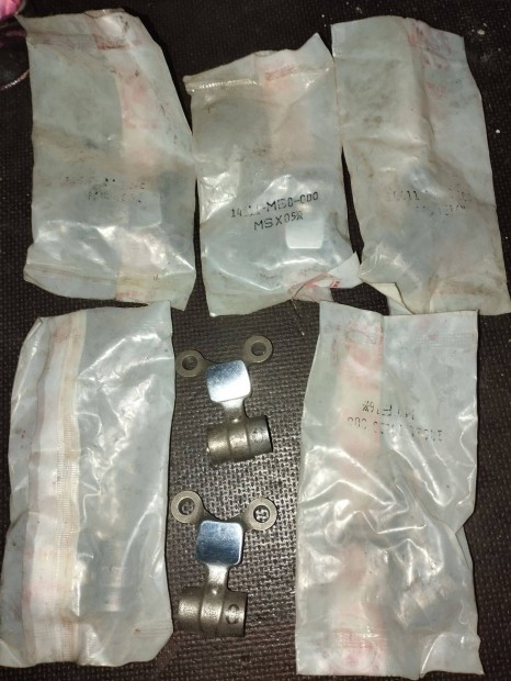 Honda VF 750 szelepemel� himba , �j 7db