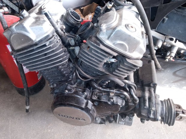 Honda VT 500 C alkatrszek motorblokk