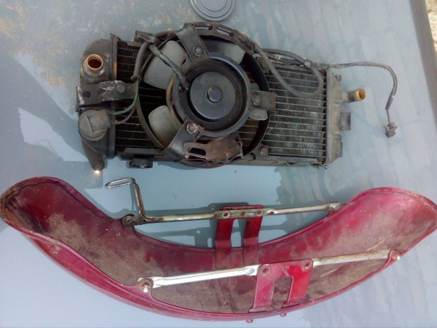 Honda VT 750 alkatr�sz , els� s�rv�d�