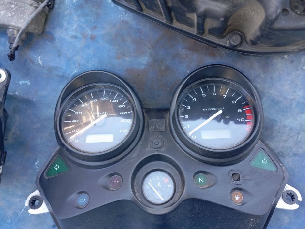 Honda Varadero 1000 SD 01 alkatrész