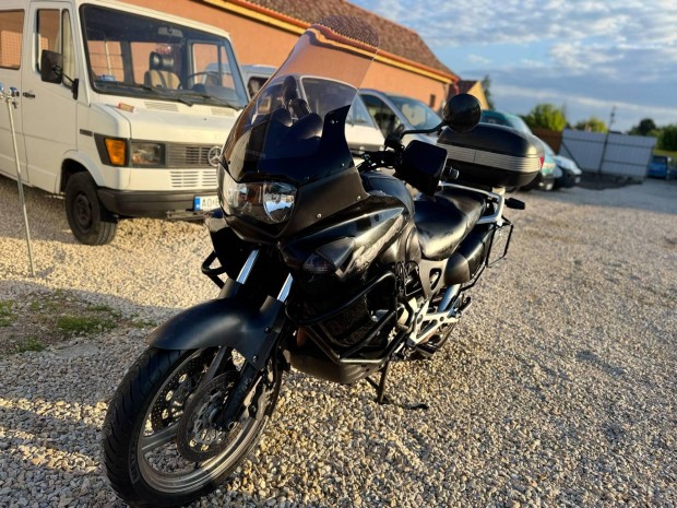 Honda XL 1000 V (Varadero) Autó csere