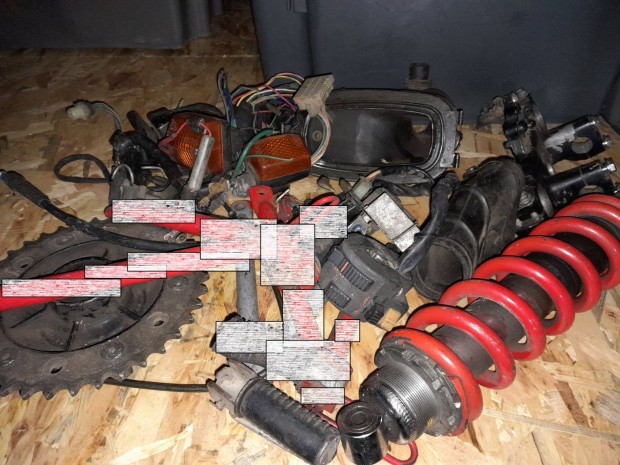 Honda XL 350 alkatr�sz, teleszk�p