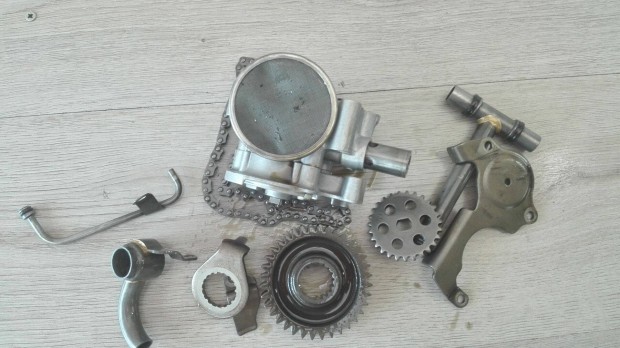 Honda Xl600v transalp pd06 92' olajszivattyú 2595