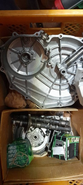 Honda cb250 jade alkatr�szek