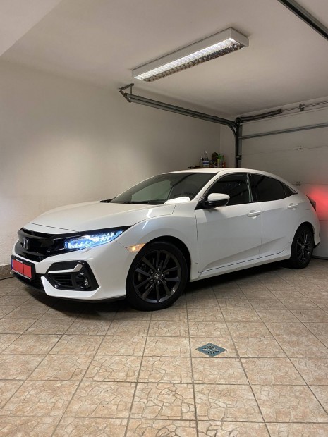 Honda civic1.6.diesel(facelift)sérülésmentes vezetett szervizkönyves!!