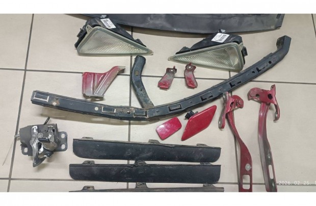 Honda civic alkatr�szek k�dl�mpa