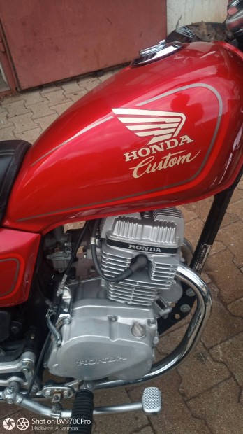 Honda cm 125 custom alkatrsznek 