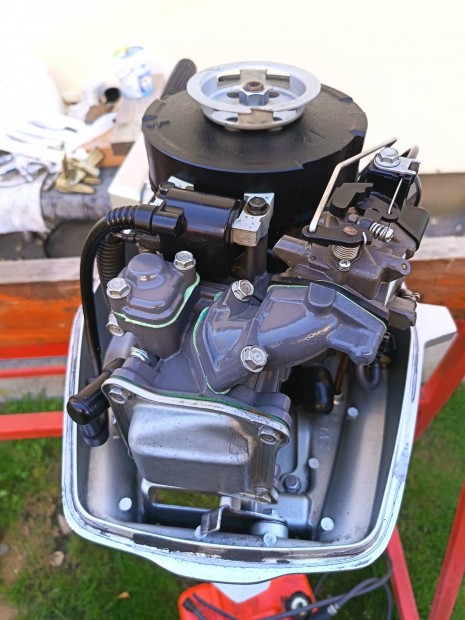 Honda csnakmotor elad 