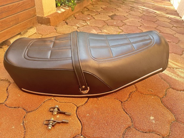 Honda cx500 motor alkatr�szek elad�k egyben vagy k�l�-k�l�n is