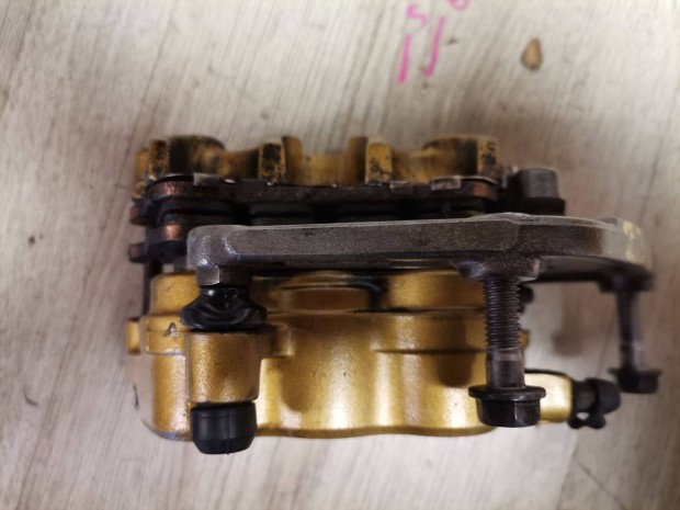 Honda dn 01 nsa 700 09' bal első fék nyereg 2348
