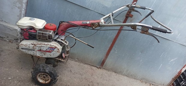 Honda f450 traktor tartozkaival elad