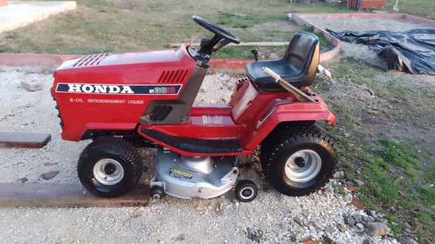 Honda fnyr traktor