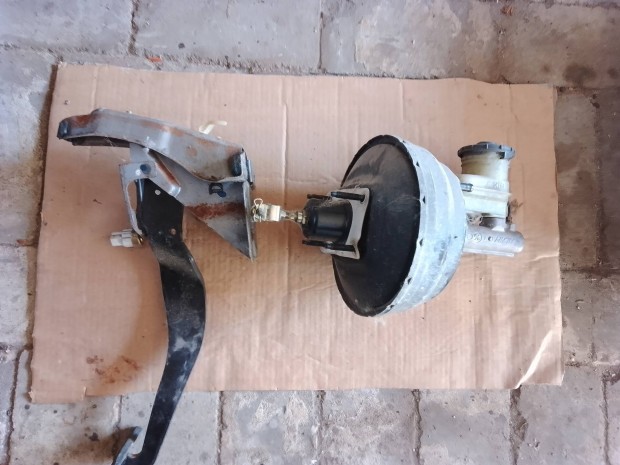 Honda hrv 99-es fő fék munkahenger, vákum dob, fék pedál eladó