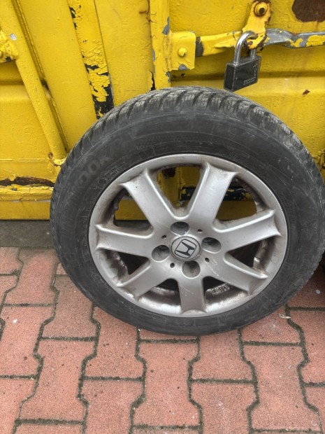 Honda jazz 175/65/15 m�ret 