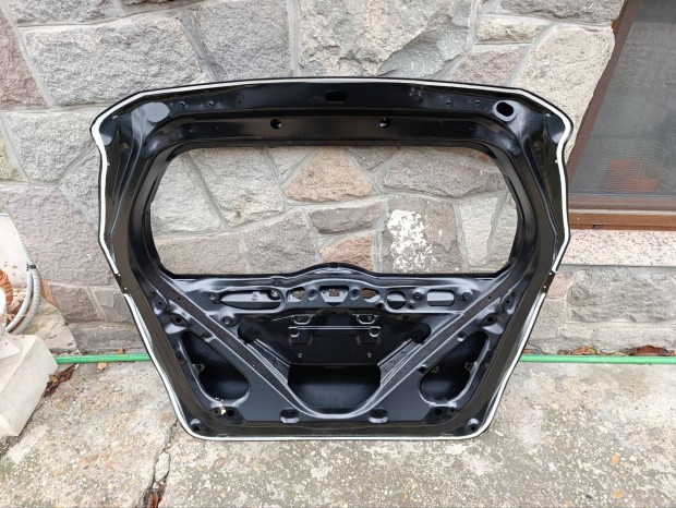 Honda jazz vadonatúj csomagtér ajtó, csomagtérajtó eladó.