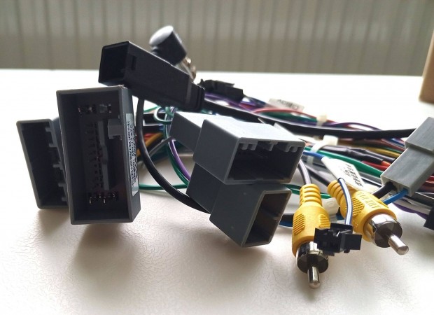 Honda kormnyvezrl adapter android rdihoz, Plug and Play