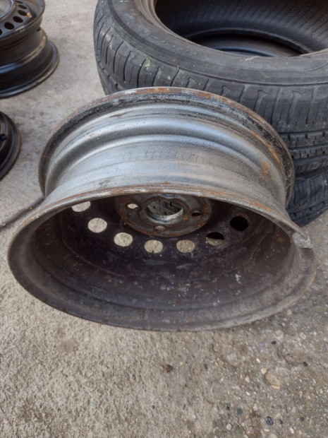 Honda lemezfelni 14" egy darab