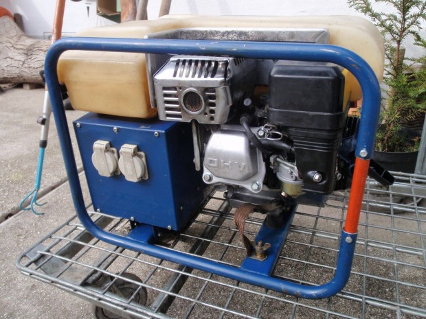 Honda motoros aggregtor/220V/2500W/