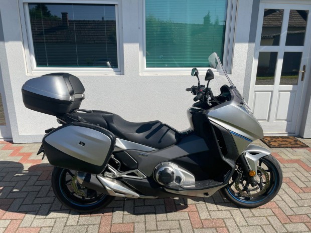 Honda nc 750 d ujabb modell