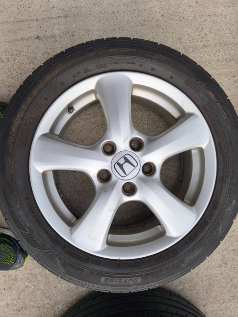 Honda ny�ri alukerekek