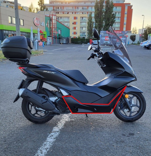 Honda pcx 125 cc (2022) jobb als idom matt metl fekete