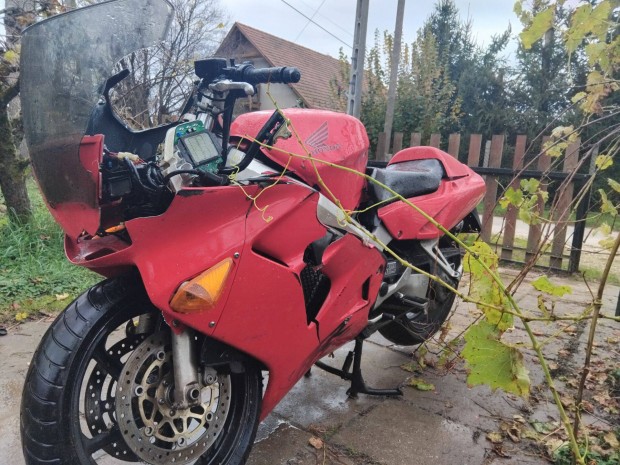 Honda vfr 800 alkatrsz