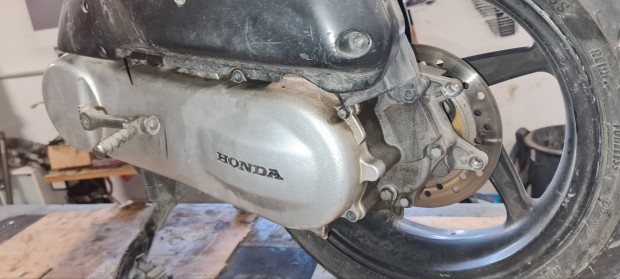 Honda x8r zembiztos motorblokk