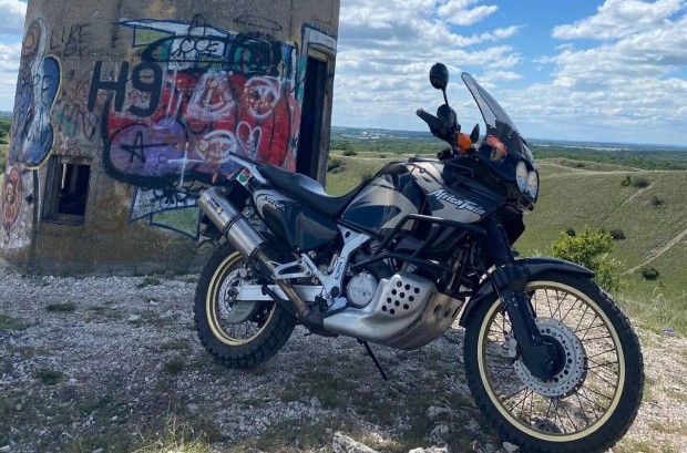 Honda xrv750 africa twin rd07