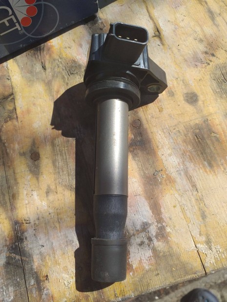 Hondhoz, j gyertya-gyjttraf elad