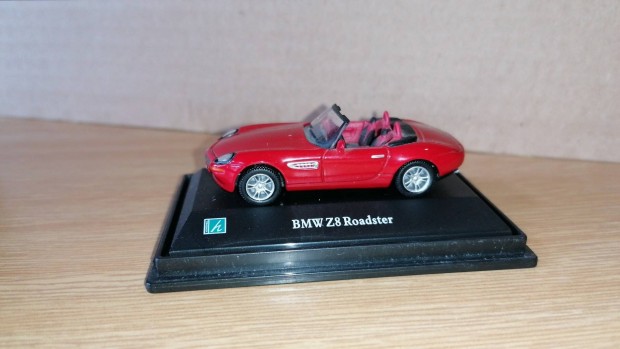 Hongwell Cararama - BMW Z8 Roadster 1/72