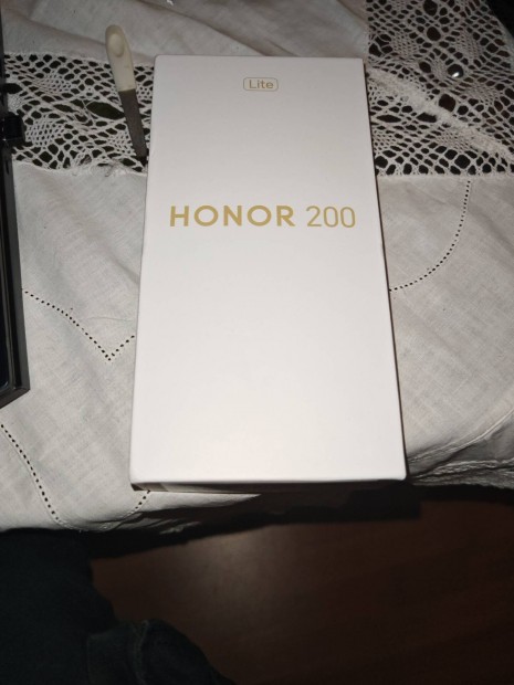 Honor 200 lite 