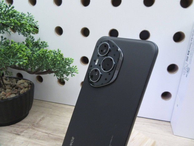 Honor 400 Pro - Black - Használt, karcmentes - 512 Gb