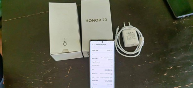 Honor 70 okostelefon