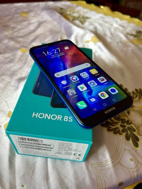 Honor 8s eladó