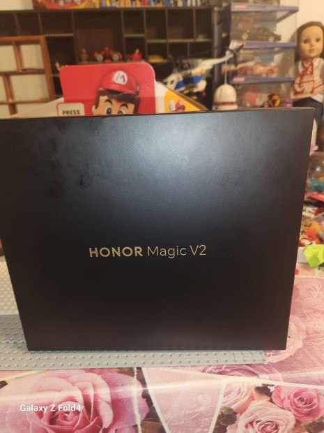 Honor Magic V2 