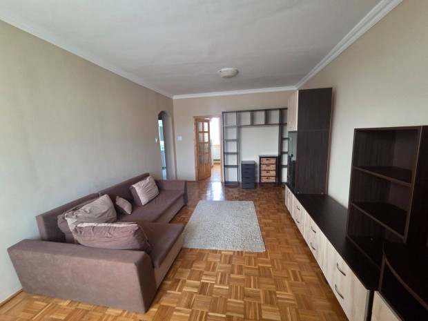 Honv�d utcai Lak�s kiad�