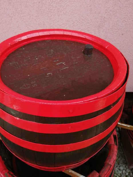 Hord dsznek, virgtartnak