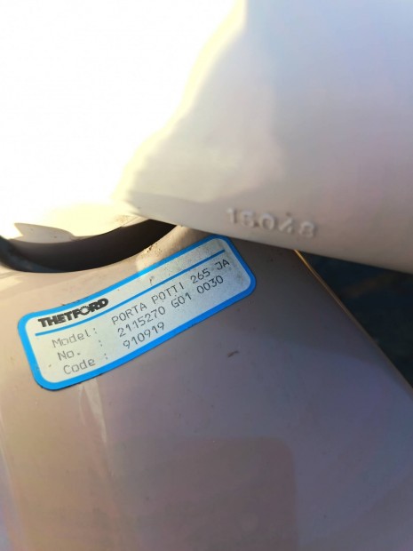 Hordozhat� mobil WC