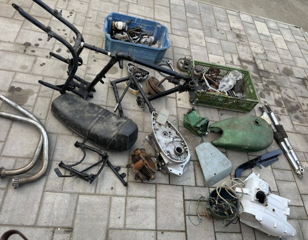 Horex Regina v�z �s blokk alkatr�szek