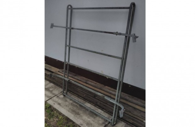 Horganyzott csomagtart