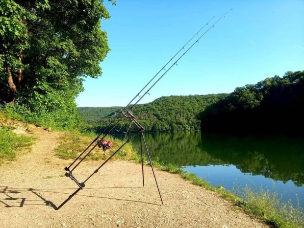 Horgsz felszerels, 2db bot, 2db orso, rod pod