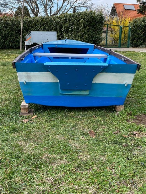 Horg�szcs�nak Jula jelleg� tartoz�kokkal 