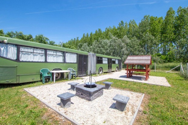 Horgászüdülő-Szabadidőpark Eladó A Kunsági Csatorna Partján!