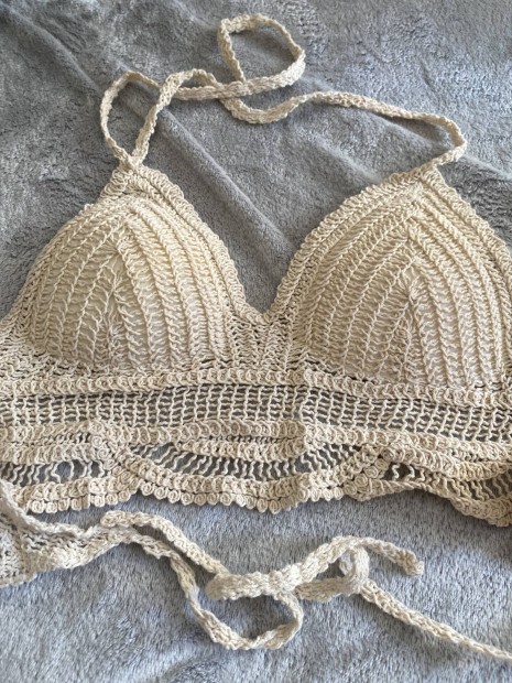 Horgolt melltartó vagy bikinifelső xs