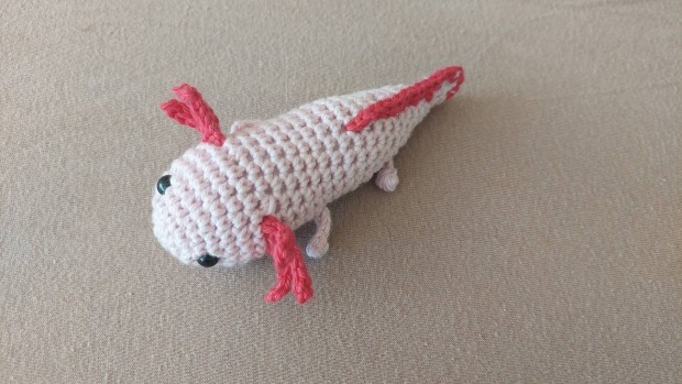 Horgolt plss axolotl