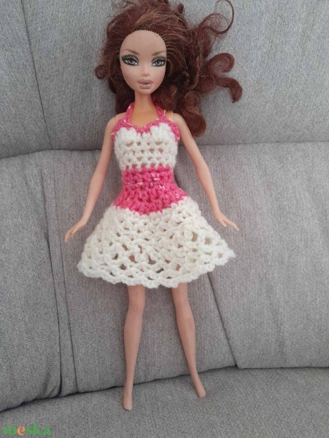 Horgolt ruha Barbie tpus babra. j. Kzmves termk