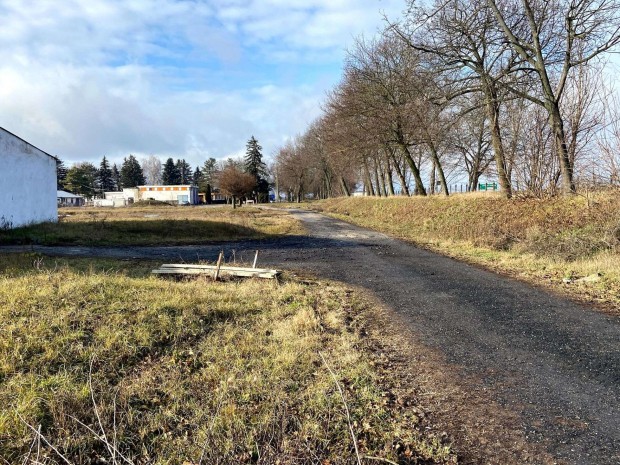 Hosszútávra kiadó 110 nm-es műhely - raktár ipari ingatlan!