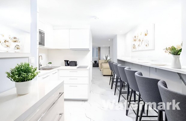 Hossz�t�vra kiad� alb�rlet, Budapest VI. ker�let