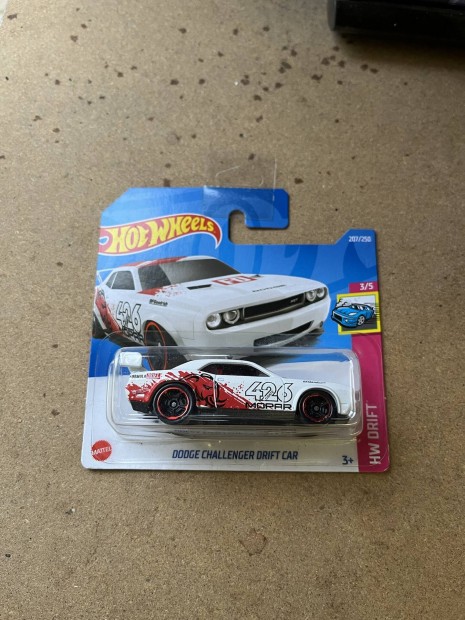 Hot Wheels 2022 - Dodge Challenger Drift Car j