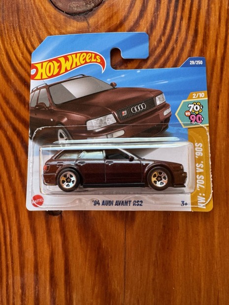 Hot Wheels Audi RS2 Avant modellaut